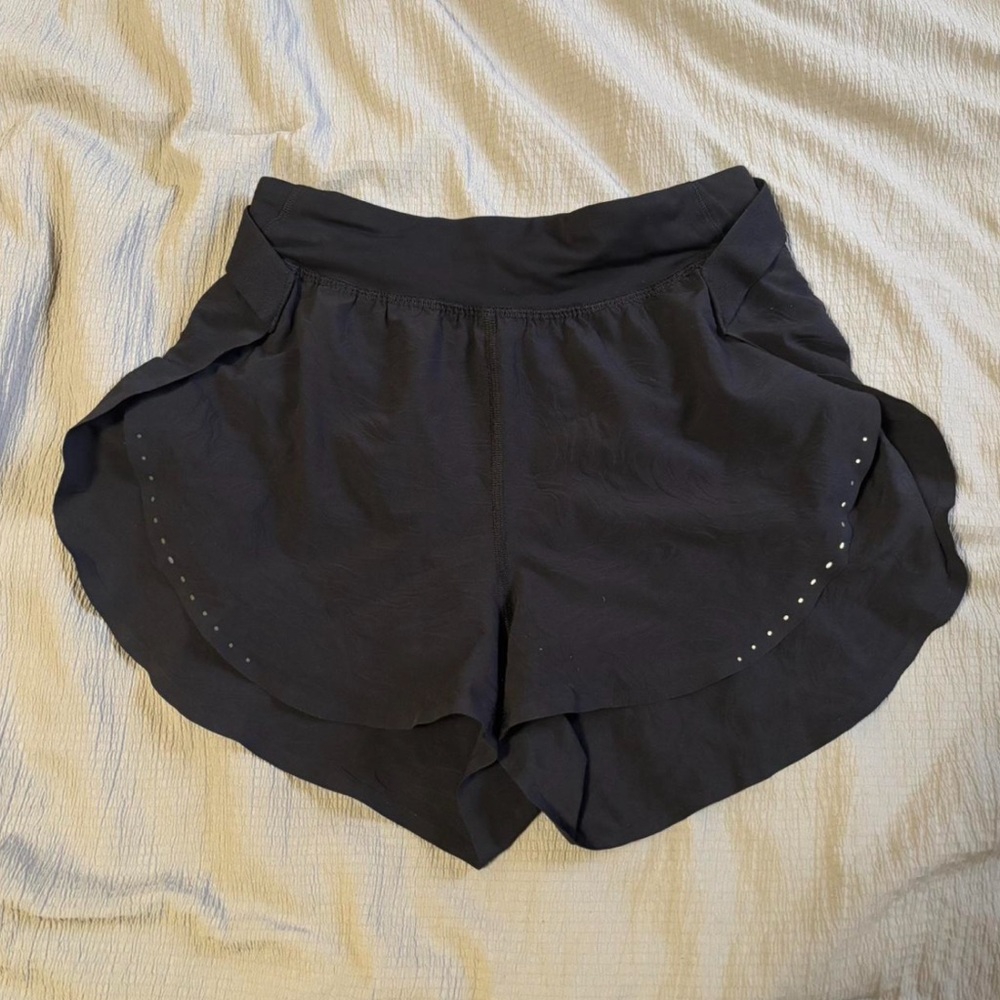 Lululemon Black Wavy Design Shorts
